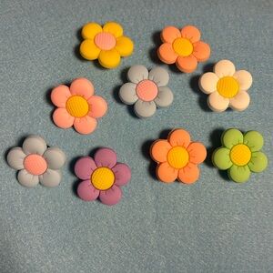 🔴Colorful Flower Shoe Charms Set